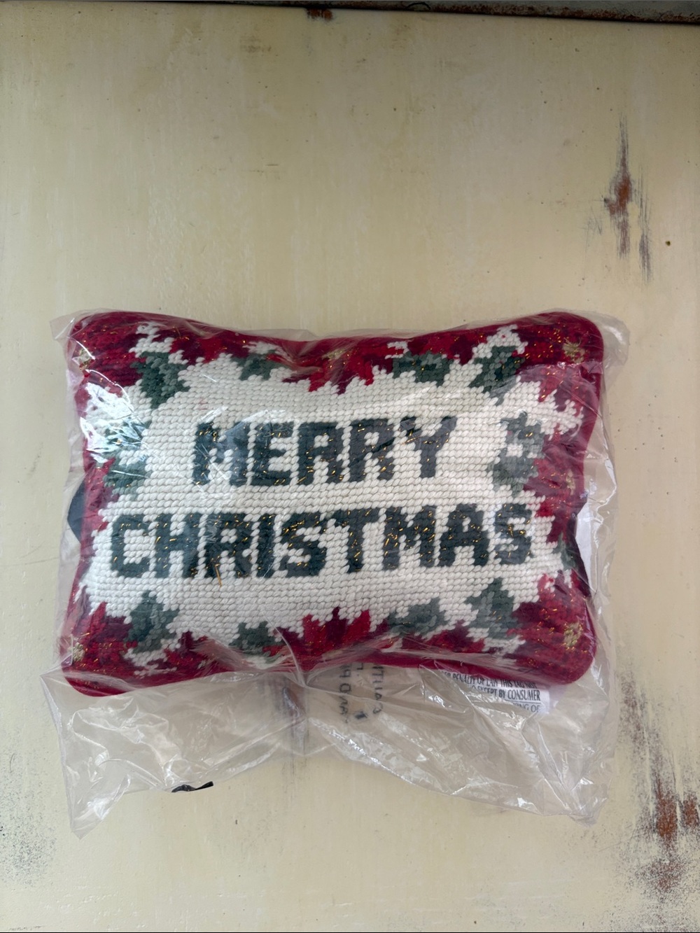 C & F Home Festive ‘Merry Christmas’ holiday Needlepoint mini accent Pillow NEW